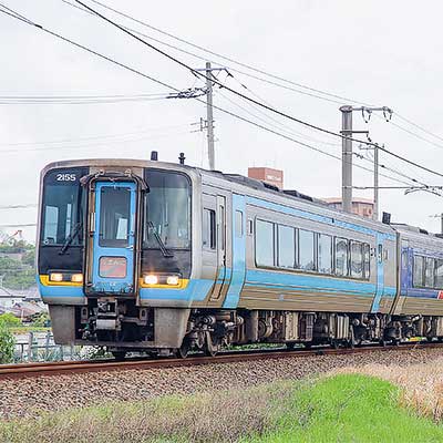 土讃線で増結運用に向けた車両が送りこまれる｜鉄道ニュース｜2019年4