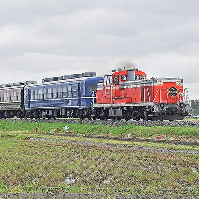 臨時快速“DLばんえつ物語”に，オヤ12 1が連結される｜鉄道ニュース