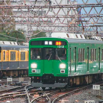 東急1000系1013編成が「緑の電車」ラッピングに｜鉄道ニュース｜2019年