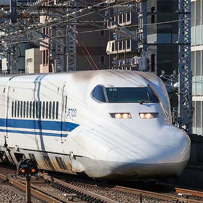 16両編成の700系，残り5編成に｜鉄道ニュース｜2019年12月29日掲載