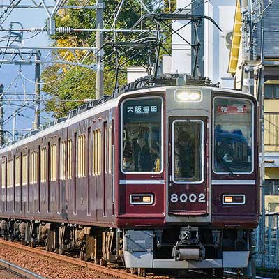 阪急8000系8002編成が「Classic8000装飾」に｜鉄道ニュース｜2020年11