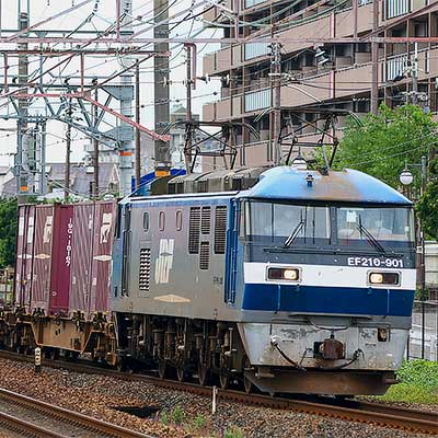 各メーカー　【カンガルーライナー　NF64風】　再現12両セット 5050列車（カンガルーライナーNF64）をEF210-901がけん引｜鉄道
