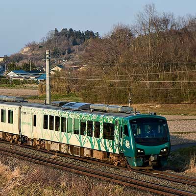 リゾートしらかみ 橅」編成による団臨が仙台まで運転される｜鉄道