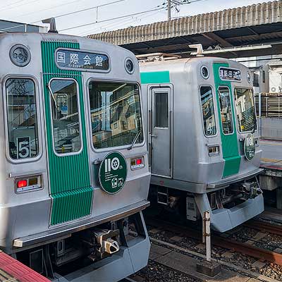 京都市営地下鉄10系に「京都市公営交通110周年」ヘッドマーク