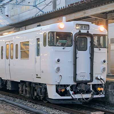 キハ47 8076が白塗装で登場｜鉄道ニュース｜2022年7月28日掲載