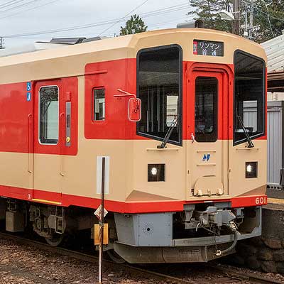 8月1日〜9月30日 長良川鉄道・ナガラ603号のニックネーム（愛称）を