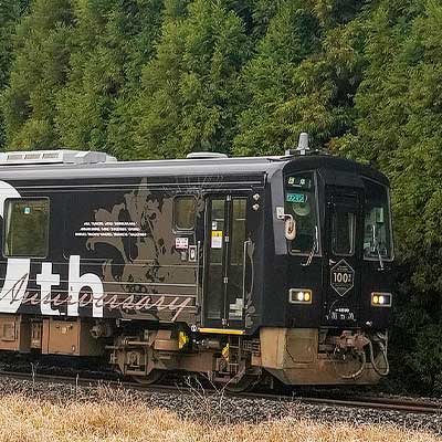 キハ120 20に美祢線全線開通100周年記念ラッピング｜鉄道ニュース