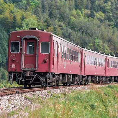 特集 50系客車と仲間たち｜鉄道ファン2023年11月号｜鉄道ファン・railf.jp