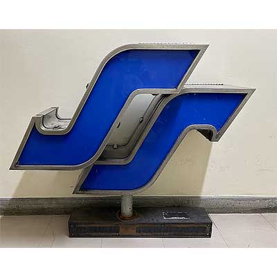 仙台市地下鉄 南北線の駅出入口シンボル標と地下鉄標を抽選販売