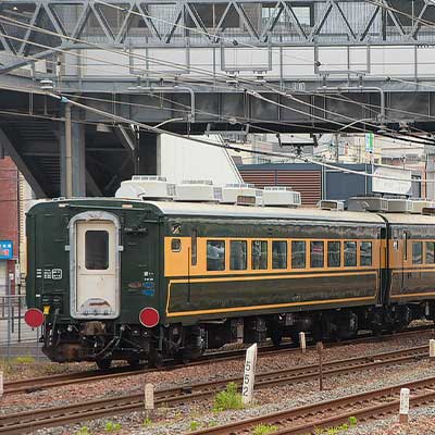 サロンカーなにわ サロンカーなにわ」スロフ14 704が後藤へ｜鉄道ニュース｜2025年