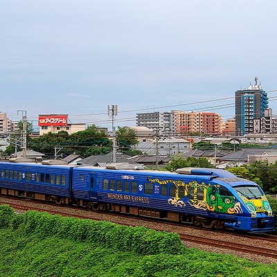 883系Ao1編成に「W＠NDER ART EXPRESS」ラッピング｜鉄道ニュース