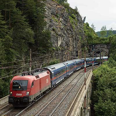 すべての鉄道ファンに贈る　世界の鉄道’83 路面電車 鉄道ファン No.264 1983年 4月号 特集：国鉄機関車の動き - メルカリ