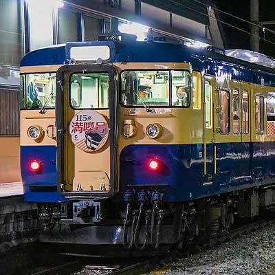 横須賀色の115系が篠ノ井線に入線