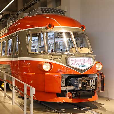 ロマンスカーミュージアムで「SE（3000形）更新後連結器カバー開放