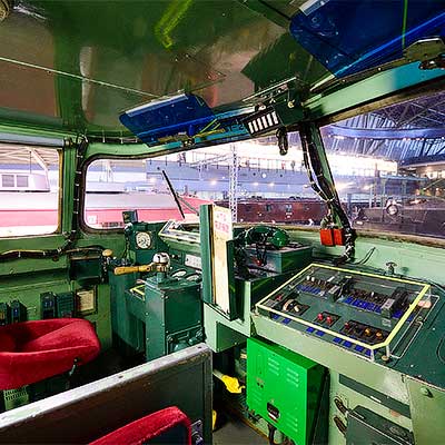 鉄道博物館で「車両ステーション月替わり運転室公開」開催